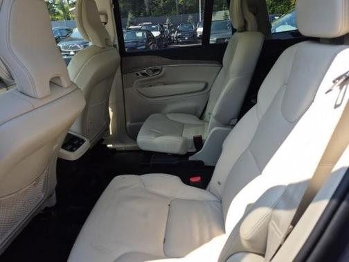 2023 Volvo XC90 B6 Plus 6-Seater