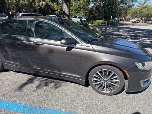 2018 Lincoln MKZ Select