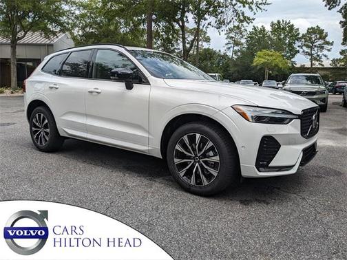 2025 Volvo XC60 B5 Plus