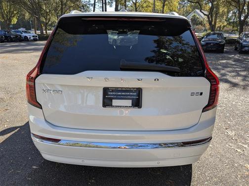 2026 Volvo XC90 B5 Core