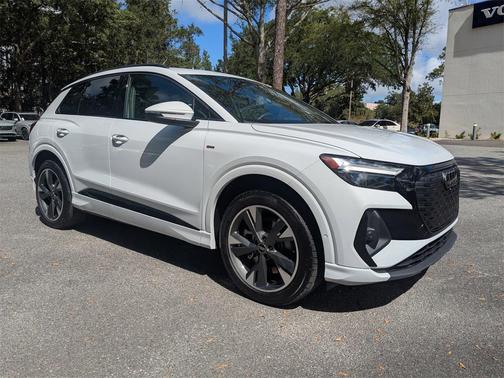 2024 Audi Q4 e-tron Premium Plus 50 quattro