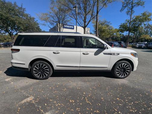 2023 Lincoln Navigator Black Label