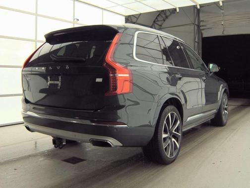 2021 Volvo XC90 Recharge Plug-In Hybrid T8 Inscription Expression 6 Passenger