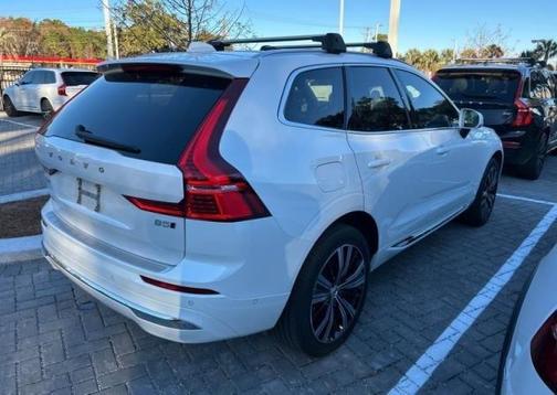 2023 Volvo XC60 B5 Ultimate Bright Theme