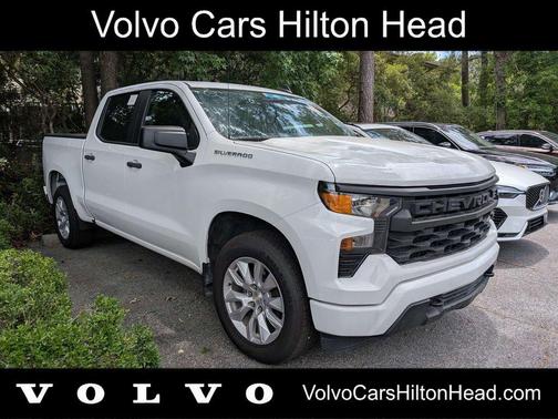 Summit White 2022 Chevrolet Silverado 1500 Custom