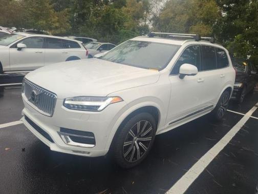 2024 Volvo XC90 B6 Plus Bright Theme 7-Seater