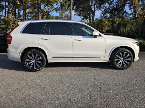 2024 Volvo XC90 B6 Plus Bright Theme 7-Seater