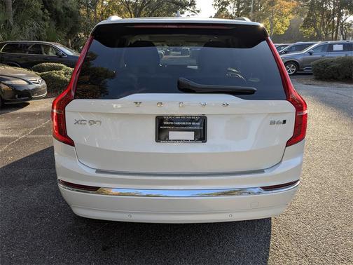2024 Volvo XC90 B6 Plus Bright Theme 7-Seater