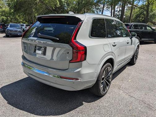 2025 Volvo XC90 B6 Plus 7-Seater