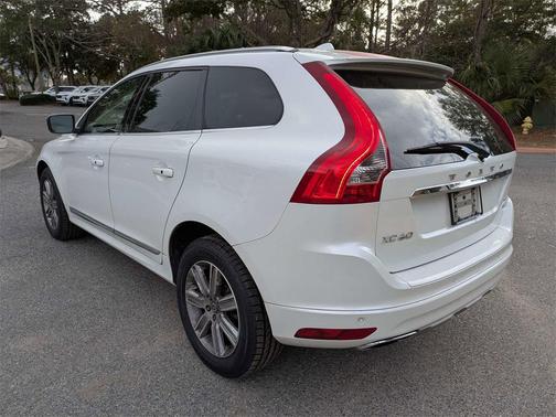 2016 Volvo XC60 T6 Platinum
