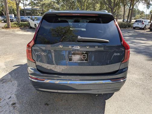 2025 Volvo XC90 B5 Plus 7-Seater