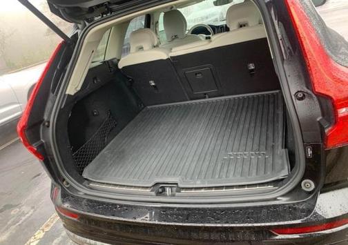 2023 Volvo XC60 B5 Ultimate Bright Theme