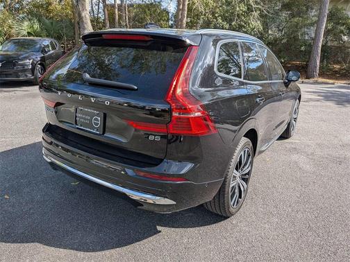 2023 Volvo XC60 B5 Ultimate Bright Theme
