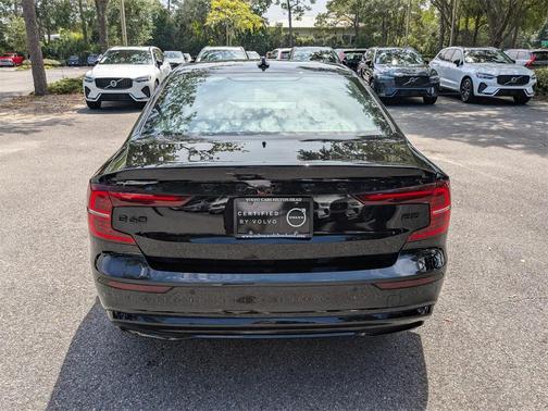 2024 Volvo S60 B5 Plus Black Edition