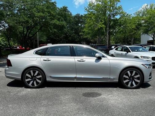 2024 Volvo S90 Recharge Plug-In Hybrid T8 Ultimate