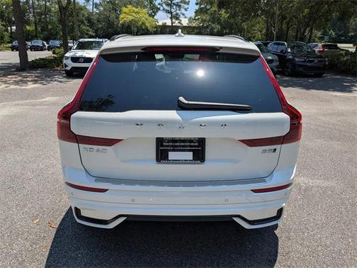 2026 Volvo XC60 B5 Core