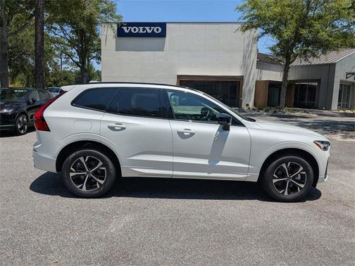 2026 Volvo XC60 B5 Core