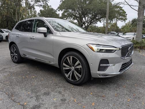 2023 Volvo XC60 B5 Plus Bright Theme