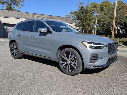 2023 Volvo XC60 B5 Plus Bright Theme