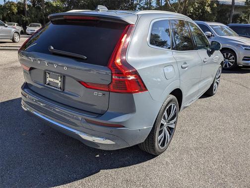2023 Volvo XC60 B5 Plus Bright Theme