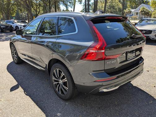 2022 Volvo XC60 B5 Inscription