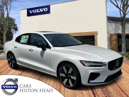 2024 Volvo S60 Recharge Plug-In Hybrid T8 Plus Dark Theme