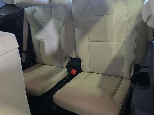 2021 Volvo XC90 T5 Momentum