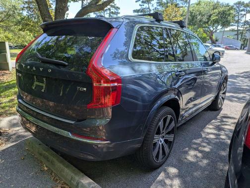 Denim Blue Metallic 2025 Volvo XC90 Plug-In Hybrid T8 Ultra 7-Seater