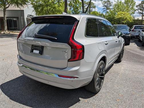 2025 Volvo XC90 Plug-In Hybrid T8 Plus 7-Seater