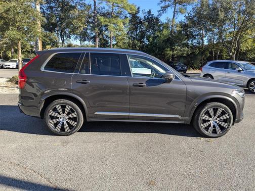 2024 Volvo XC90 Recharge Plug-In Hybrid T8 Plus Bright Theme 7-Seater