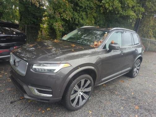 2024 Volvo XC90 Recharge Plug-In Hybrid T8 Plus Bright Theme 7-Seater