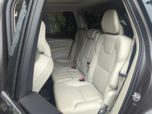 2024 Volvo XC90 Recharge Plug-In Hybrid T8 Plus Bright Theme 7-Seater