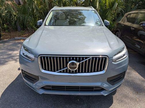 2023 Volvo XC90 B5 Core