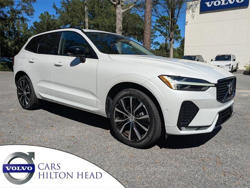 2023 Volvo XC60 B5 Plus Dark Theme