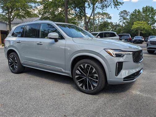 2025 Volvo XC90 B6 Plus 7-Seater