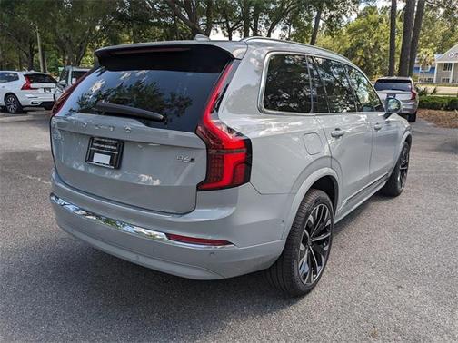 2025 Volvo XC90 B6 Plus 7-Seater