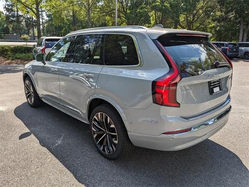 2025 Volvo XC90 B6 Plus 7-Seater