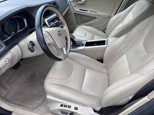 2016 Volvo S60 T5 Premier