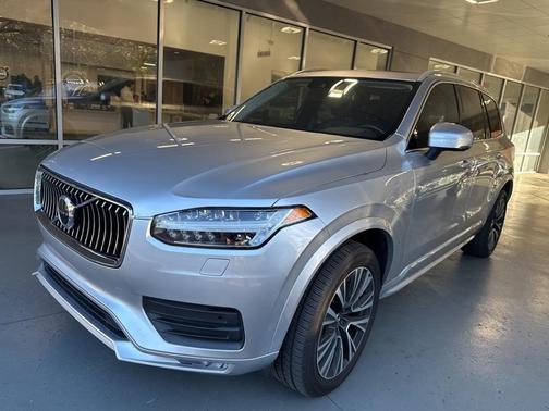 2021 Volvo XC90 T5 Momentum
