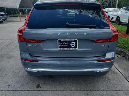 2023 Volvo XC60 B5 Plus Bright Theme