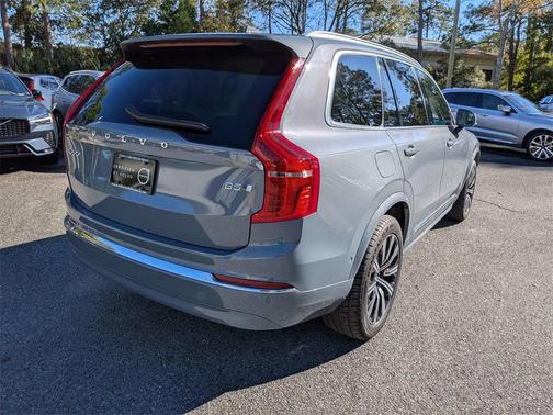 2023 Volvo XC90 B5 Plus