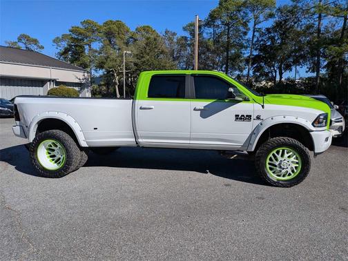 2018 RAM 3500 Laramie Crew Cab 4x4 8' Box
