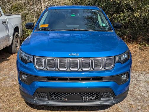 2022 Jeep Compass Latitude Lux