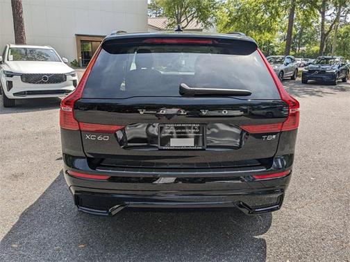 2025 Volvo XC60 Plug-In Hybrid T8 Plus