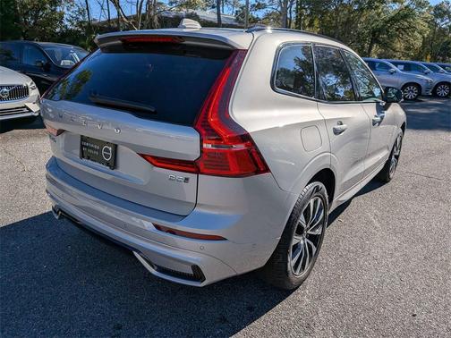 2025 Volvo XC60 B5 Plus