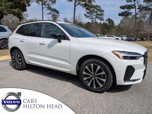 2023 Volvo XC60 B5 Plus Dark Theme