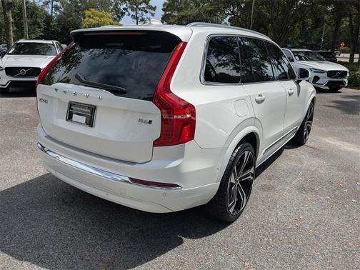 2024 Volvo XC90 B6 Ultimate Bright Theme 7-Seater