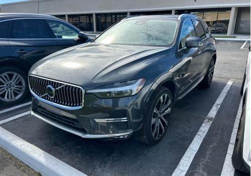 2023 Volvo XC60 B5 Ultimate Bright Theme