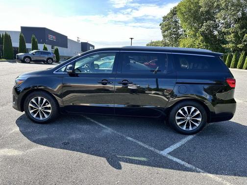 2016 Kia Sedona SX