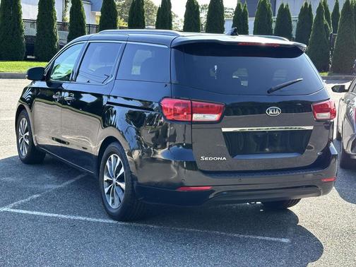 2016 Kia Sedona SX